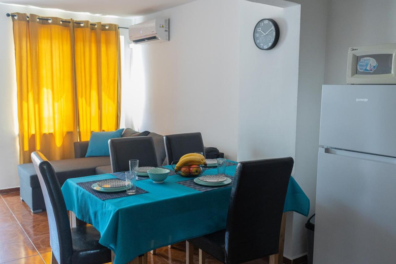 Lovely 1Bd Flat Near The Sea Garden By Flat Mаnаger Бургас Екстериор снимка