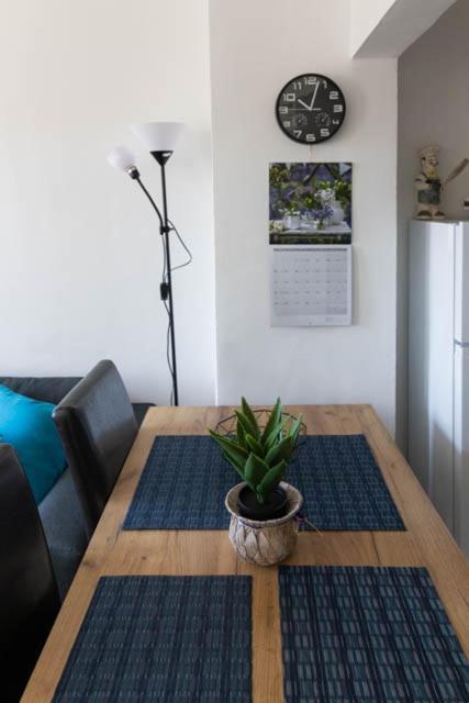 Lovely 1Bd Flat Near The Sea Garden By Flat Mаnаger Бургас Екстериор снимка