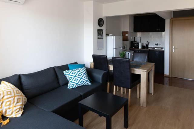 Lovely 1Bd Flat Near The Sea Garden By Flat Mаnаger Бургас Екстериор снимка