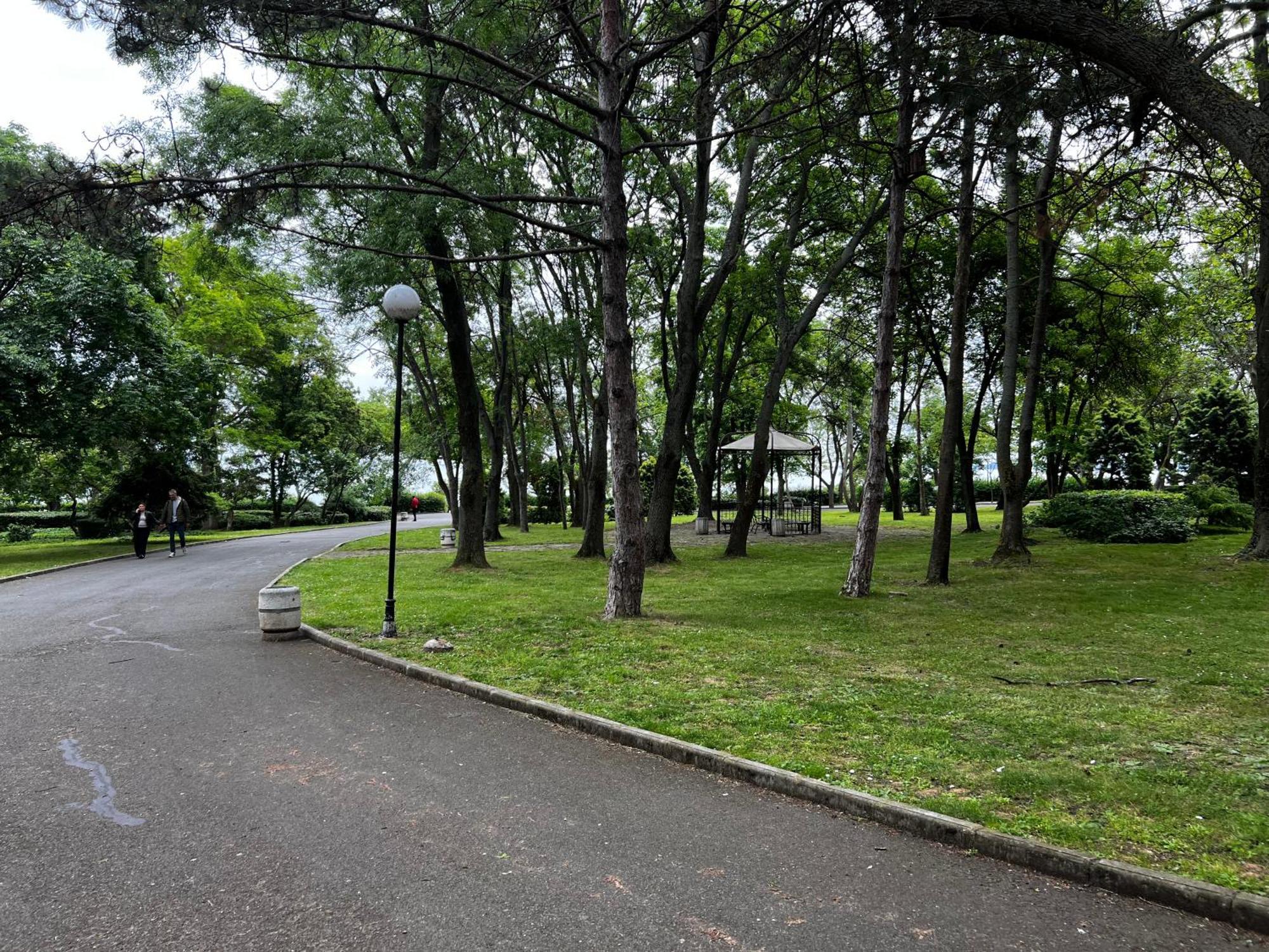 Lovely 1Bd Flat Near The Sea Garden By Flat Mаnаger Бургас Екстериор снимка